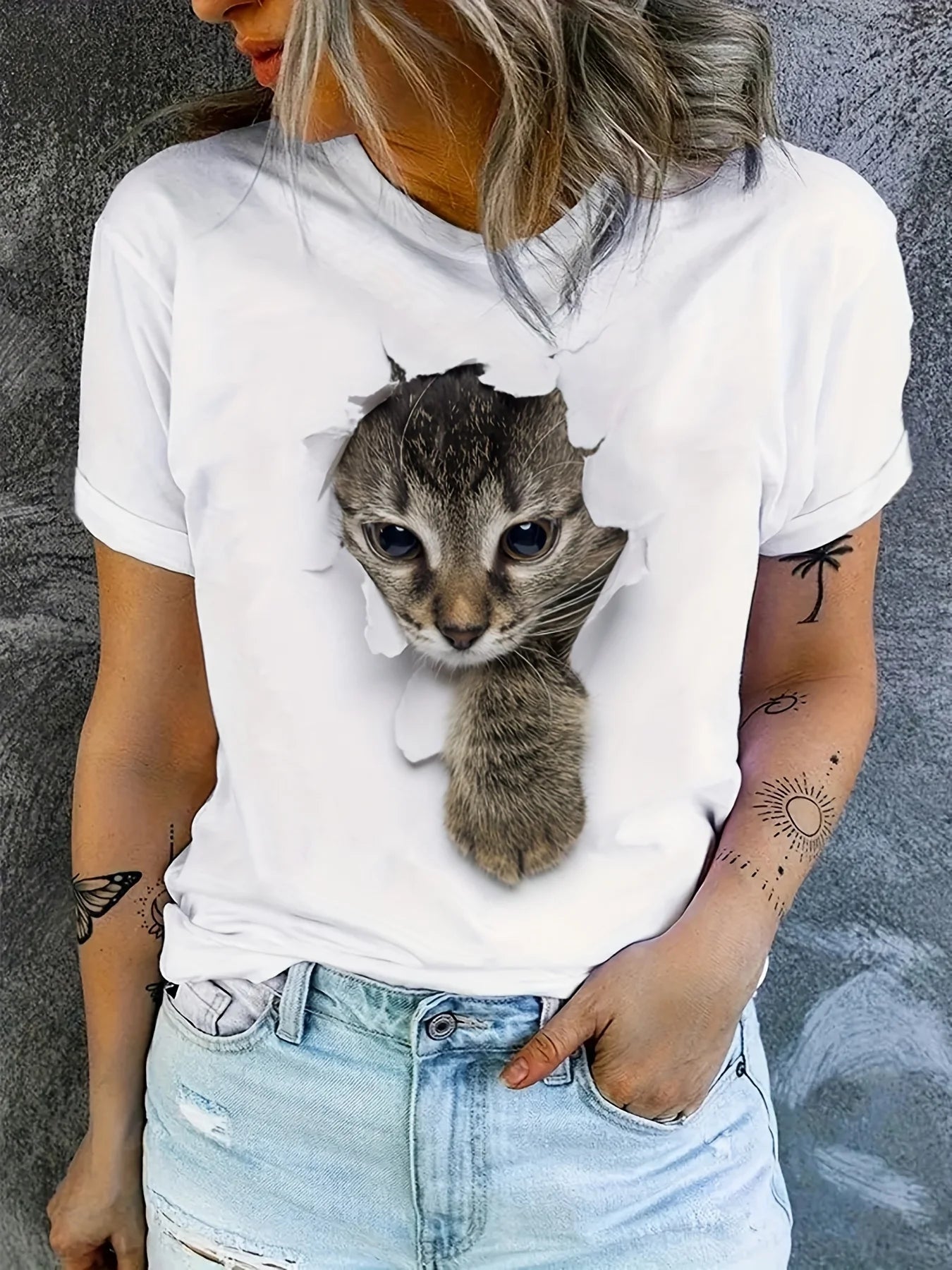 Women’s Cute Cat Print T-Shirt – Casual Everyday Short Sleeve Crew Neck Top