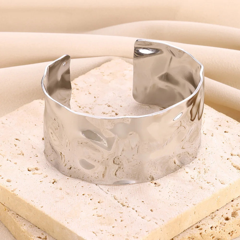 Chunky Gold Flower Cuff Bangle – Stainless Steel Wide Bracelet for Women