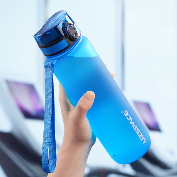Stay Hydrated On-The-Go with our Hot Sale Sports Water Bottle